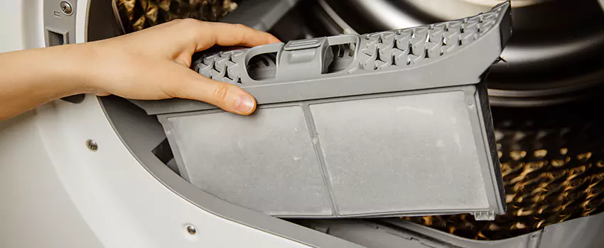 Signs Of A Clogged Dryer Lint Trap in Corpus Christi, Texas